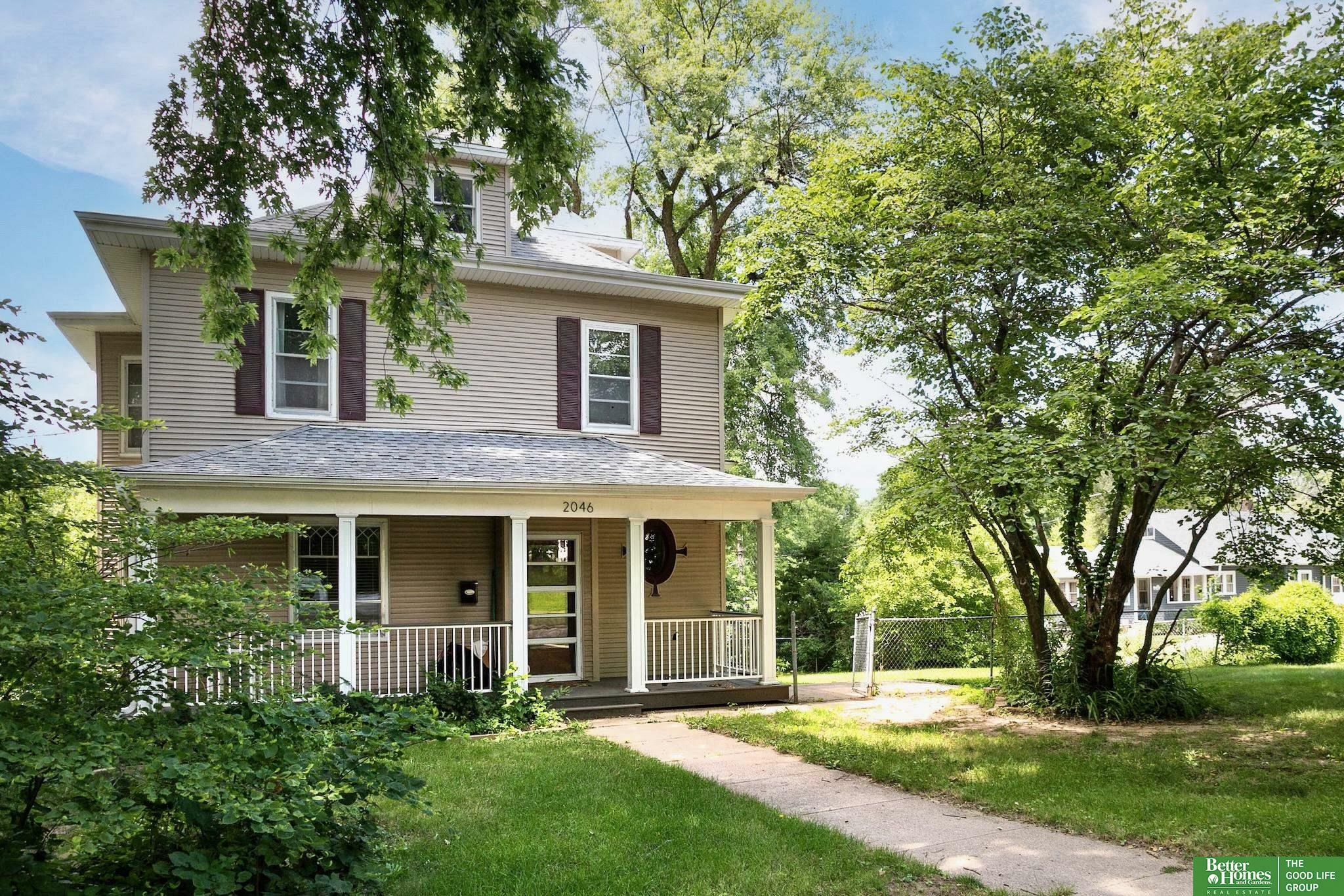 Property Photo:  2046 N 49 Avenue  NE 68104 