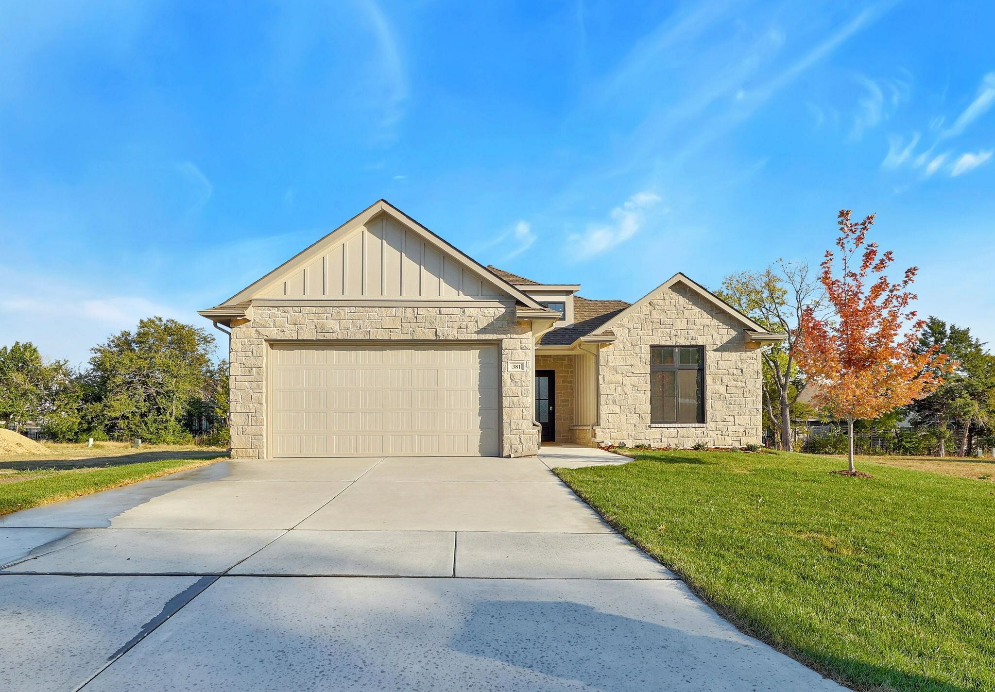 Property Photo:  381 N Jackson Heights Ct  KS 67206 