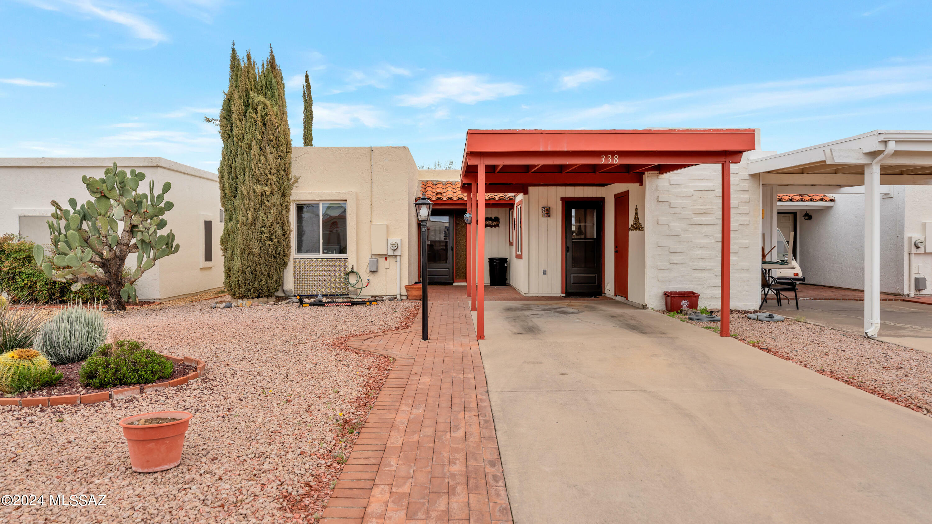 Property Photo:  338 N Calle Del Chancero  AZ 85614 