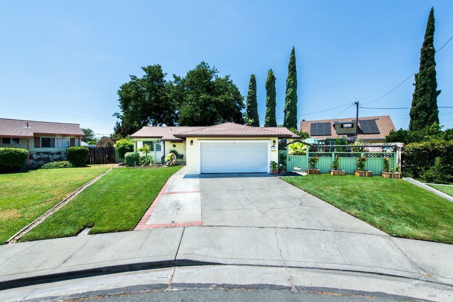 Property Photo:  2223 Santa Cruz Court  CA 94533 