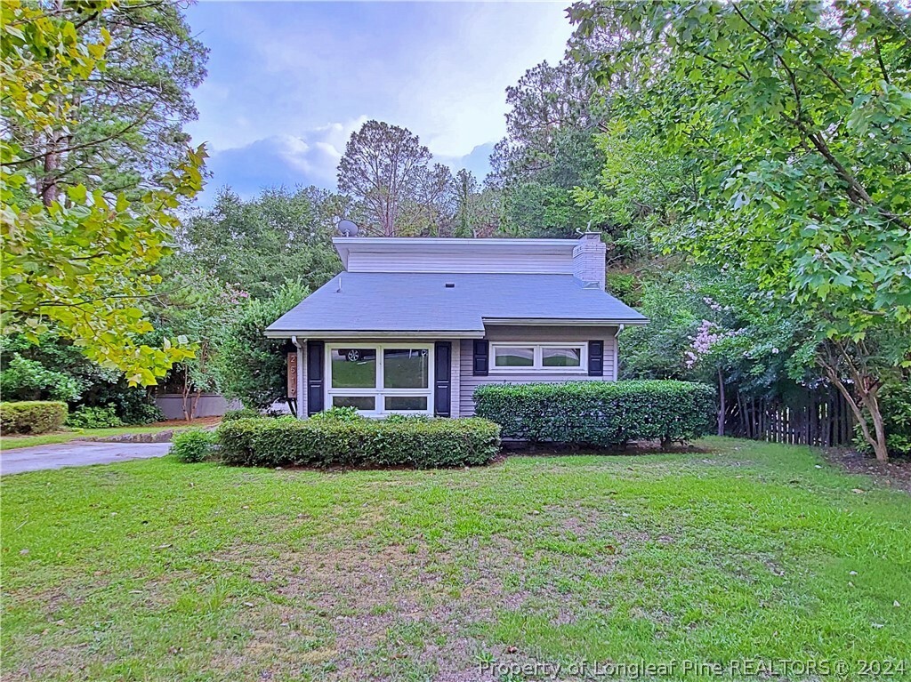 Property Photo:  2519 Mirror Lake Drive  NC 28303 