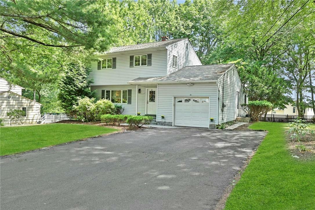 Property Photo:  2 Marion Court  NY 10956 