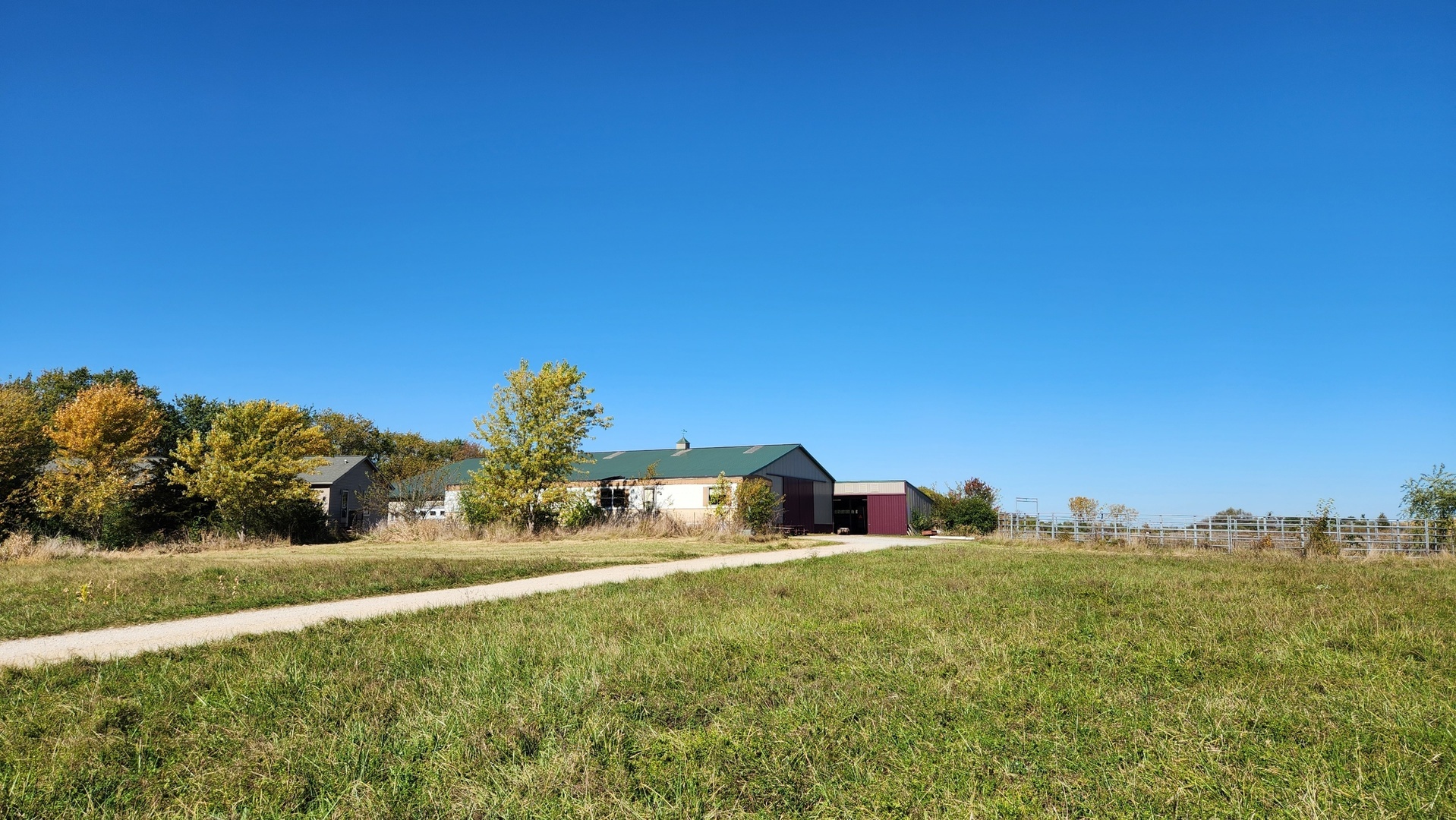 Property Photo:  424 E Corning Road  IL 60401 