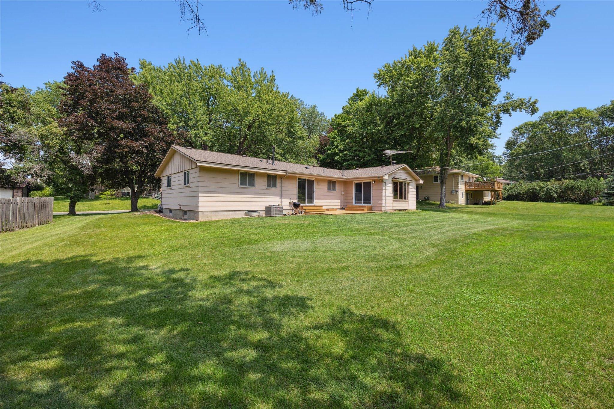 Property Photo:  501 Harold Drive  MN 55337 