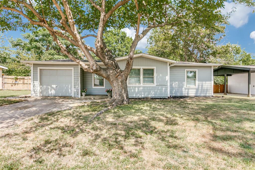 Property Photo:  452 Michael Boulevard  TX 76053 