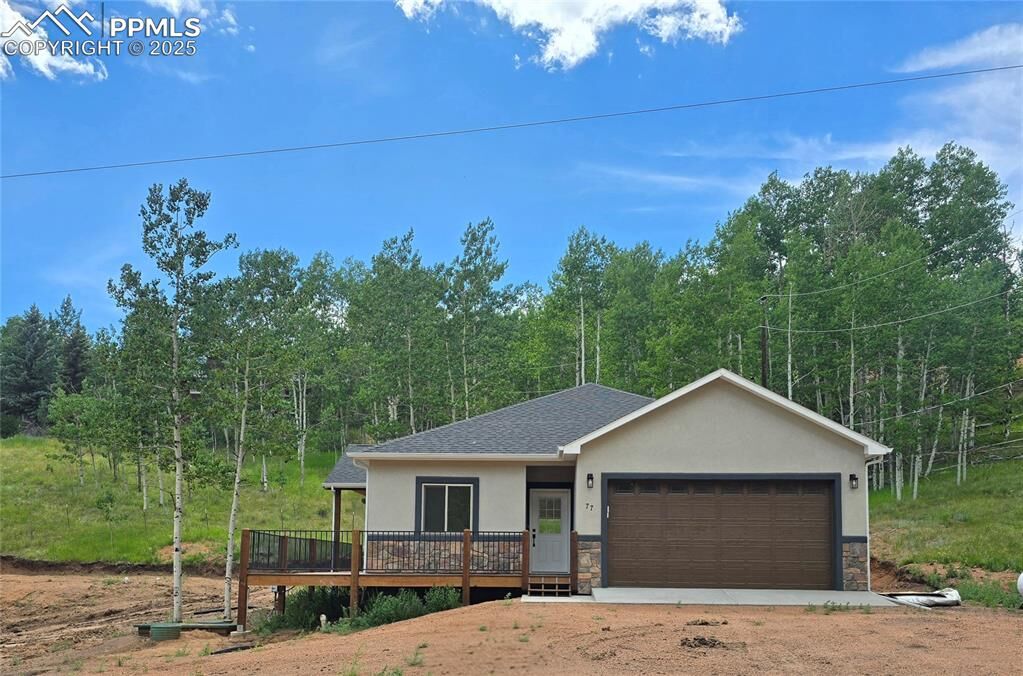 Property Photo:  77 Granite Lane  CO 80813 