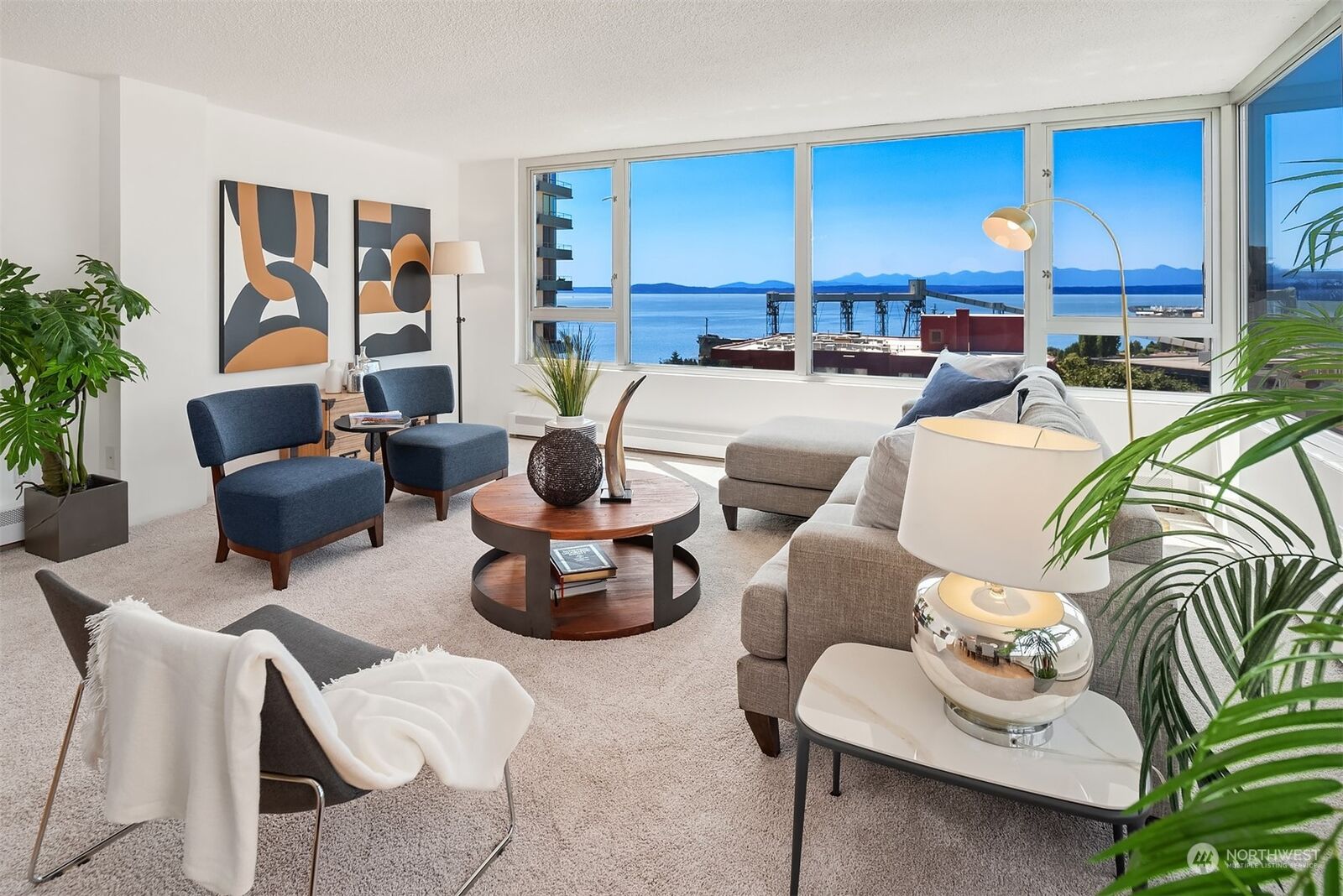 Property Photo:  415 W Mercer Street 701  WA 98119 