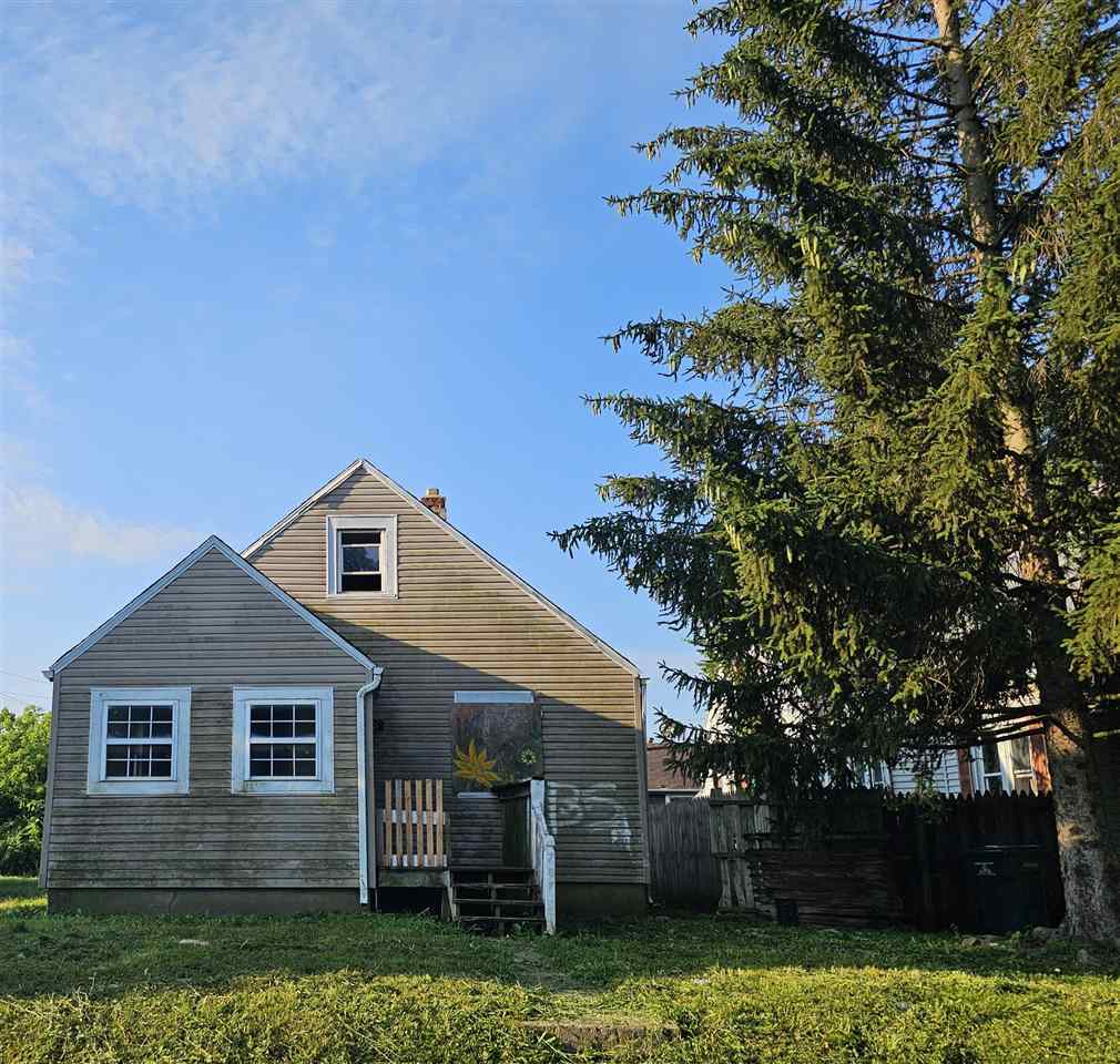 Property Photo:  707 S L Street  IN 47374 