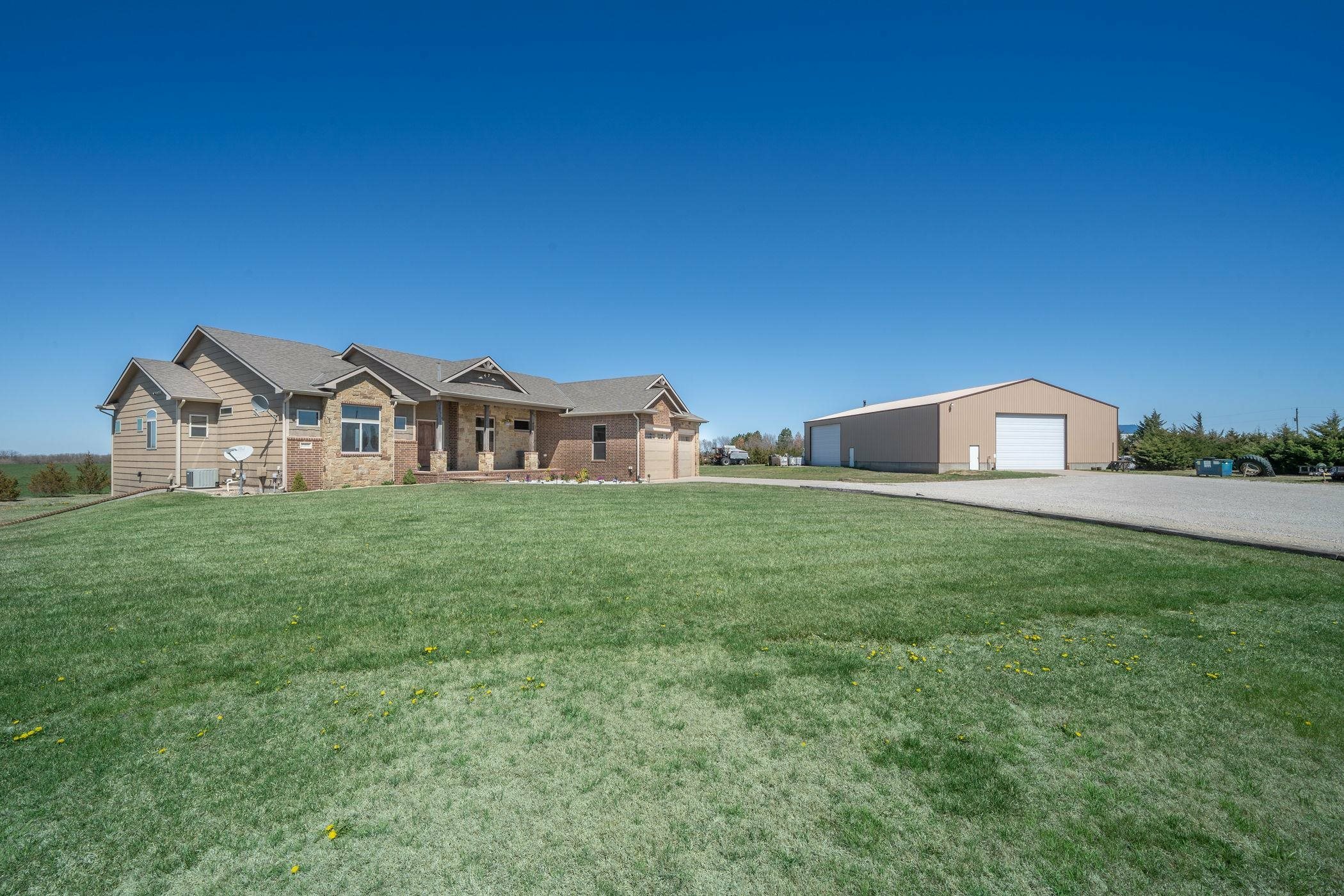 Property Photo:  12112 E Smoots Creek Rd  KS 67025 