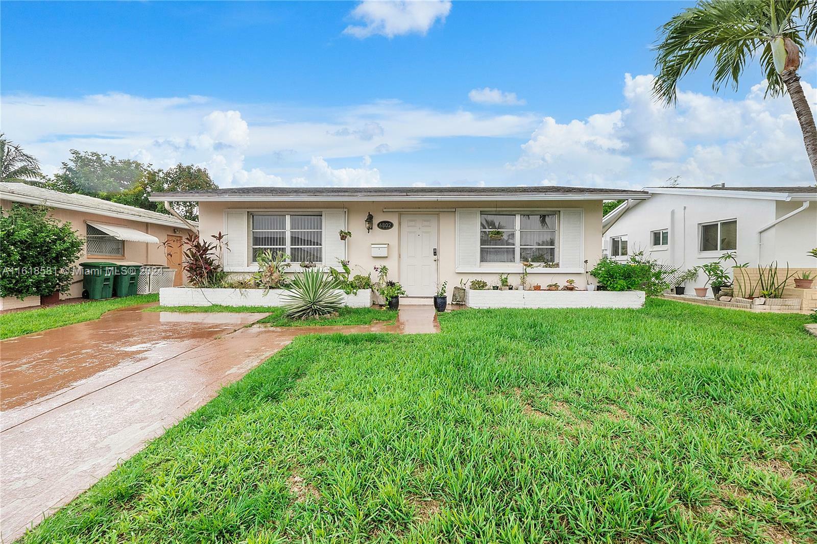 Property Photo:  6802 NW 58th Ct  FL 33321 