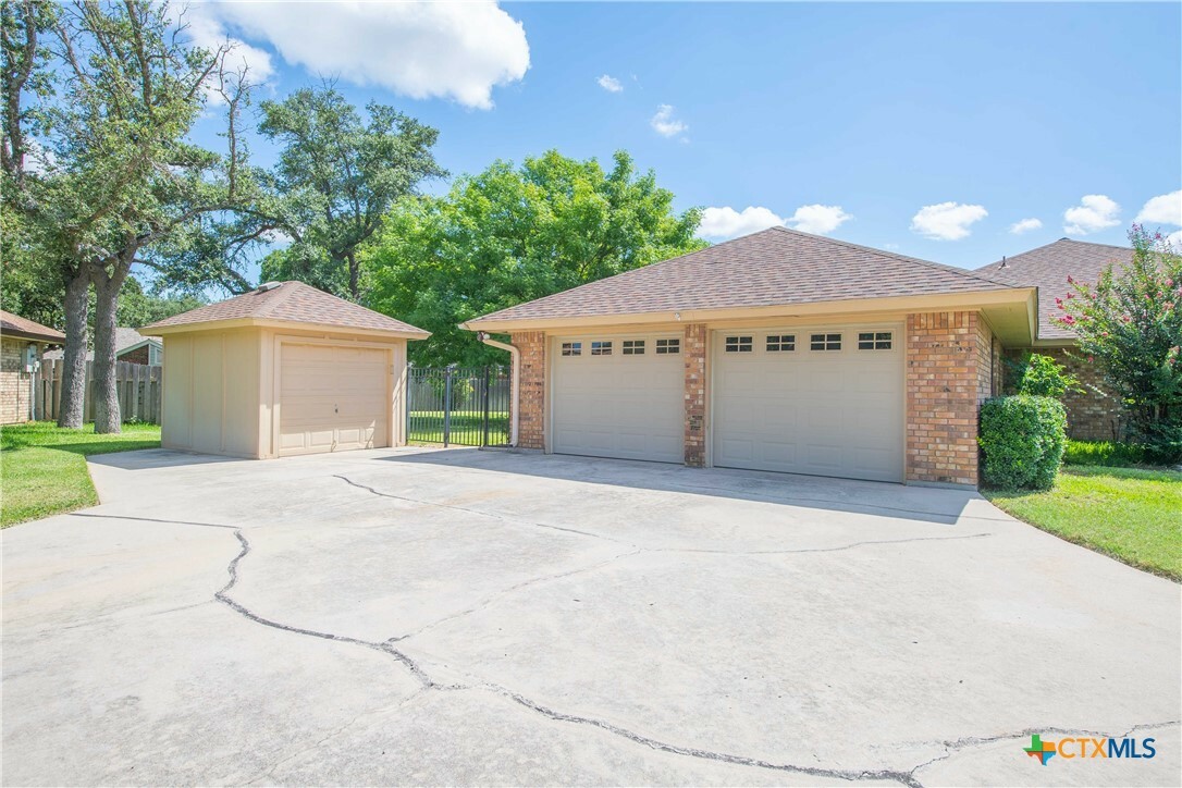 Property Photo:  1403 Sparrow Trail  TX 76522 