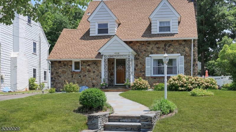 Property Photo:  444 Baldwin Rd  NJ 07040 