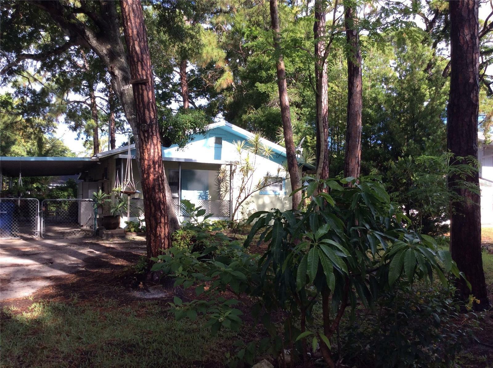 Property Photo:  4020 Murdock Avenue  FL 34231 