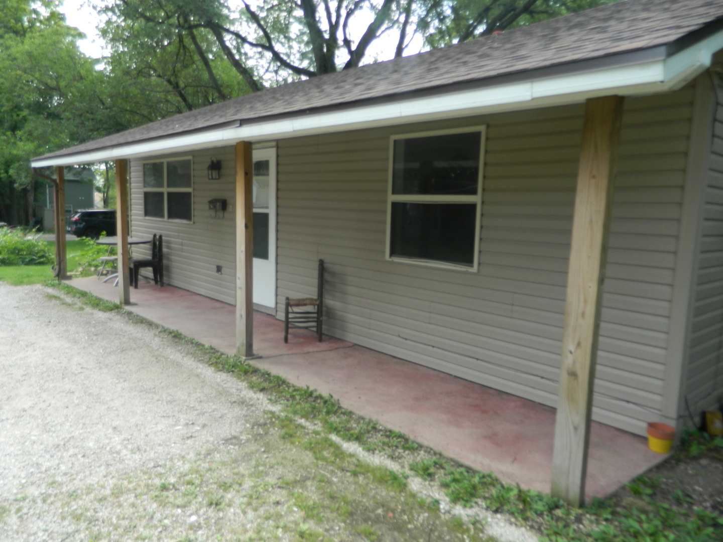 Property Photo:  223 Hyde Park Street  IL 60436 