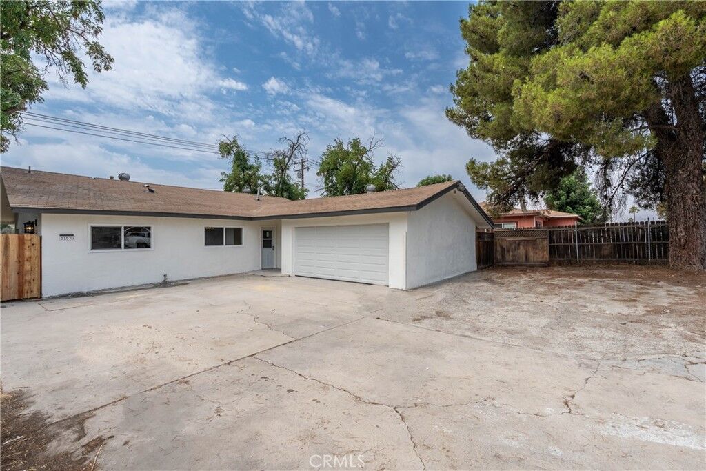 Property Photo: 31535 US Highway 74 CA 92548