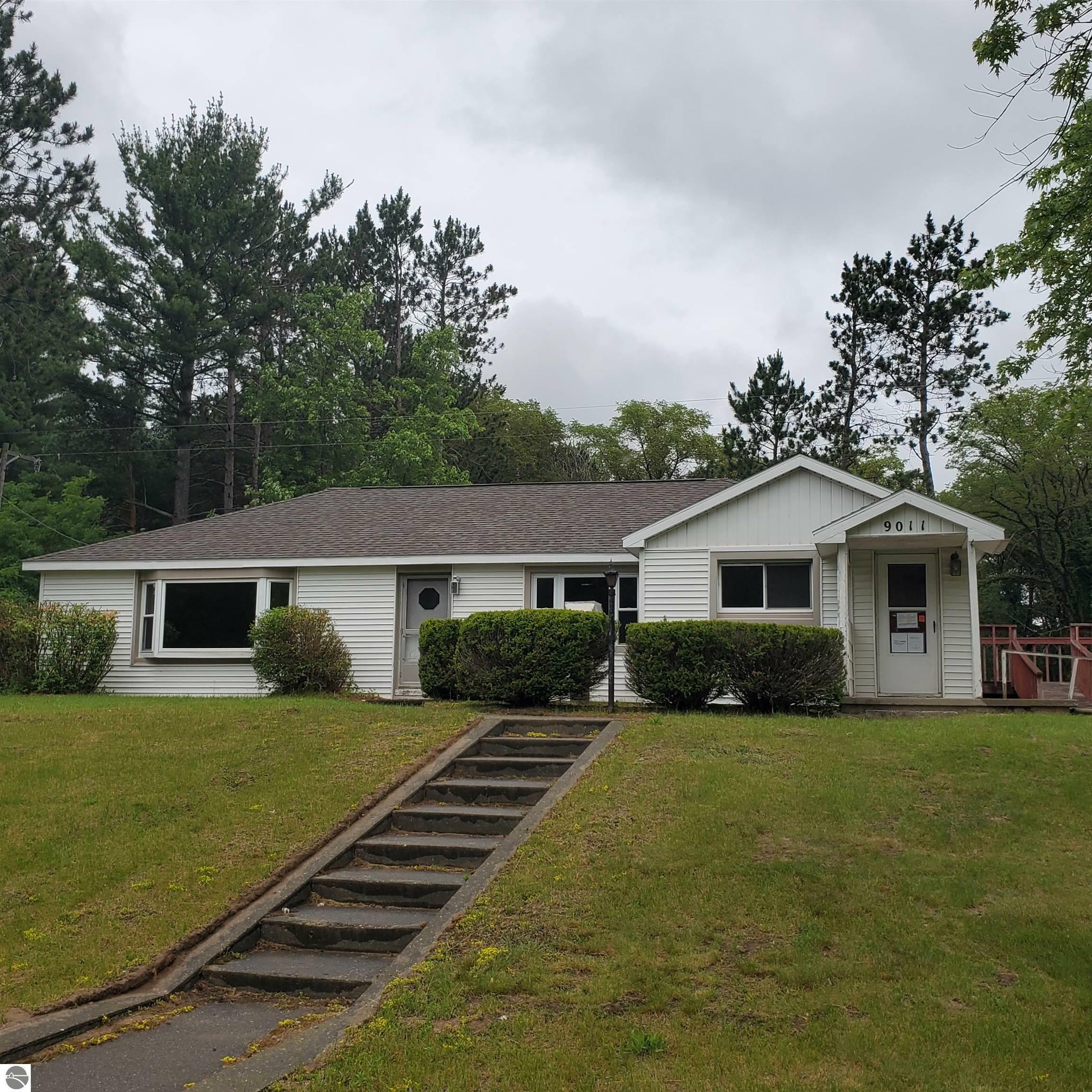 Property Photo:  9011 E 30 Road  MI 49601 