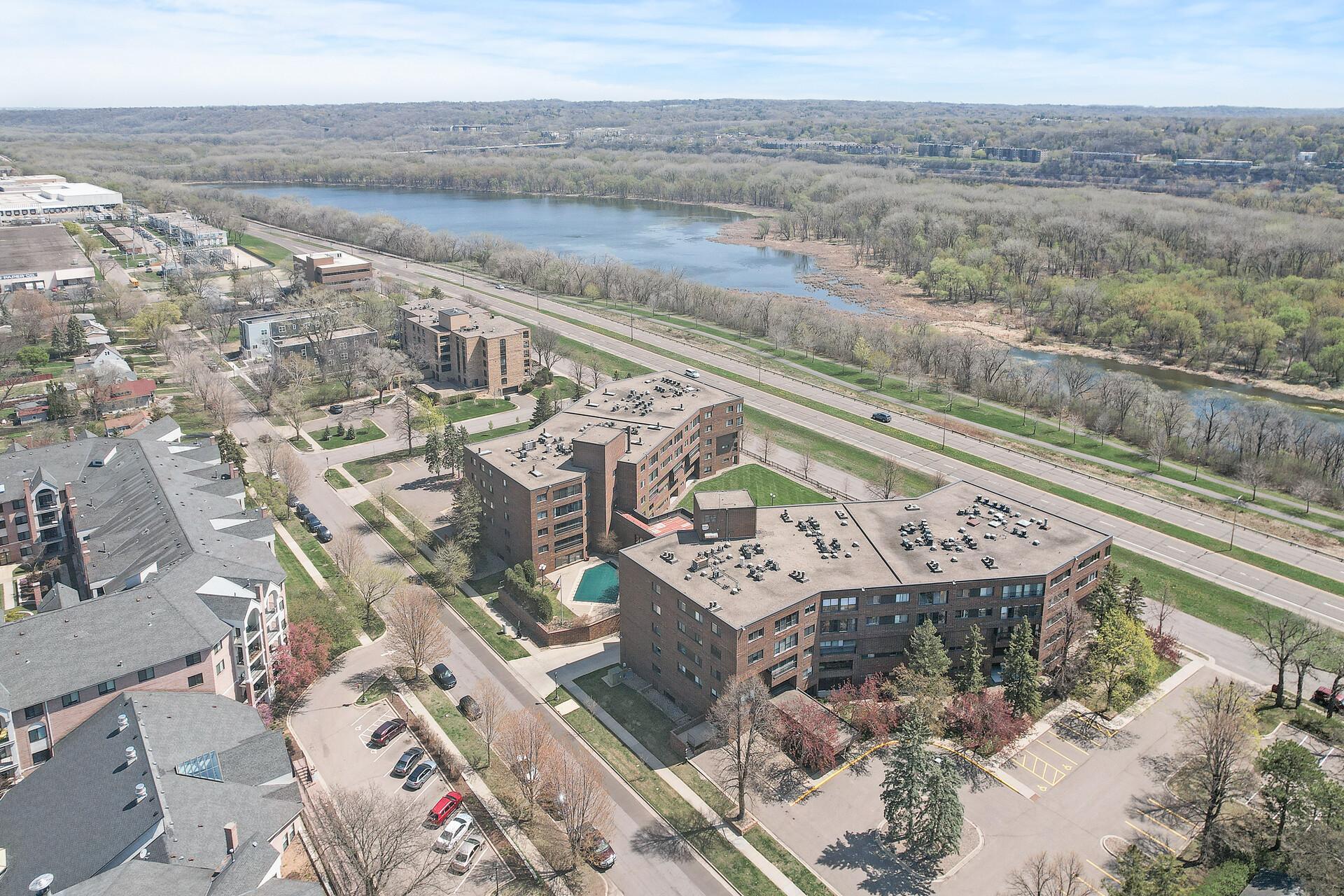 Property Photo:  2265 Youngman Avenue 303E  MN 55116 