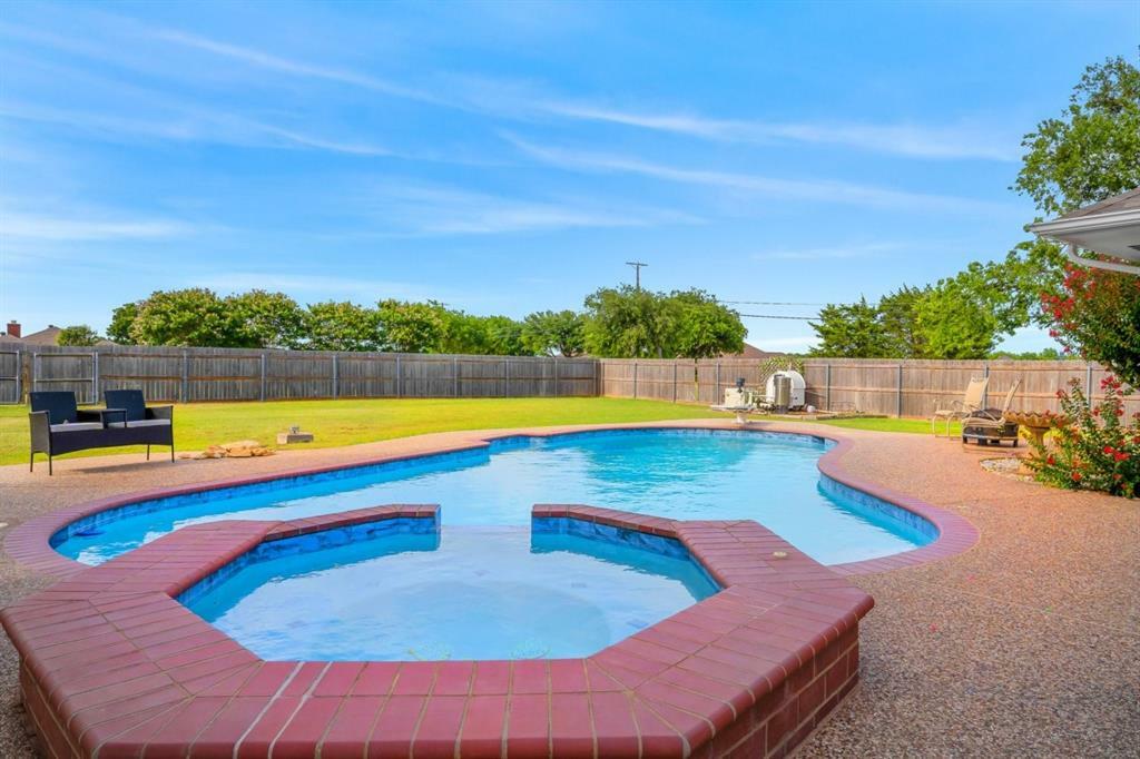 Property Photo:  3661 Sudith Lane  TX 76065 