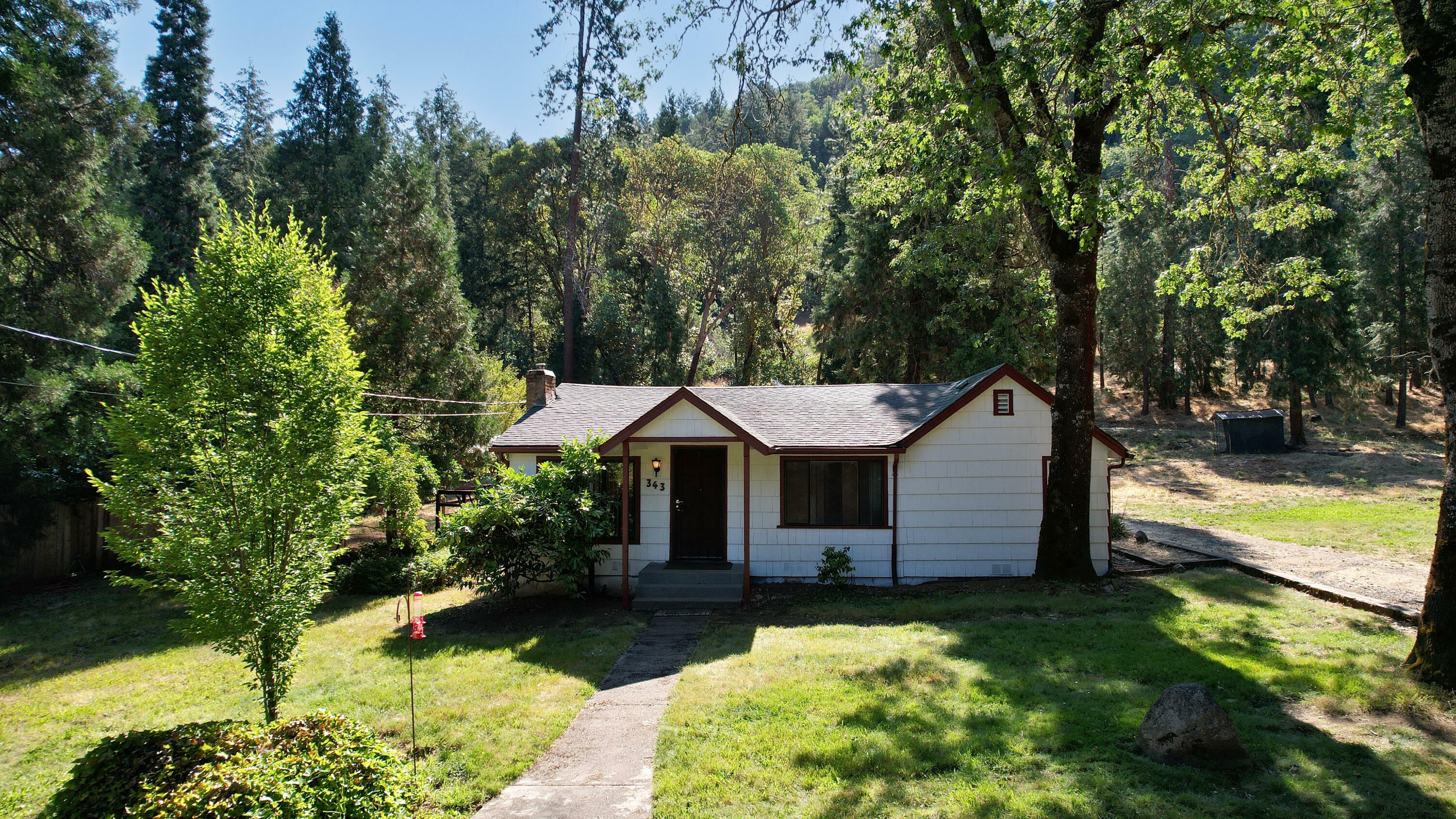 Property Photo:  343 Savage Creek Road  OR 97527 