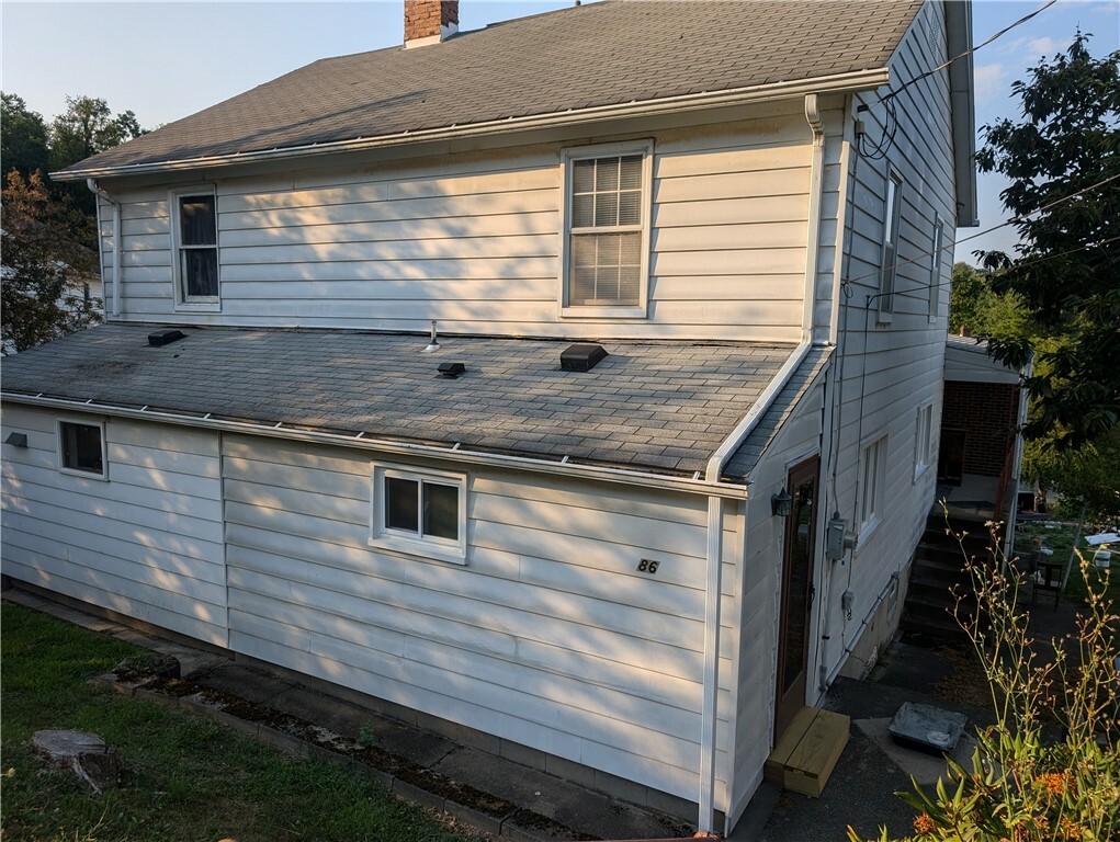 Property Photo:  86 Beech Street  PA 15350 