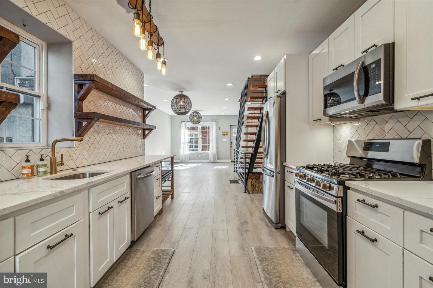 Property Photo:  1608 S Taney Street B  PA 19145 