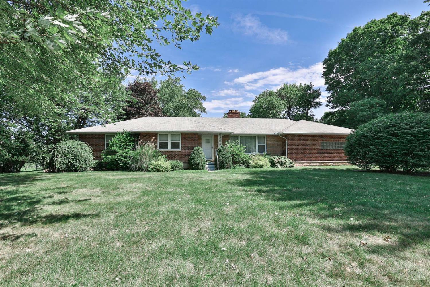 Property Photo:  945 Old Springfield Road  OH 45377 