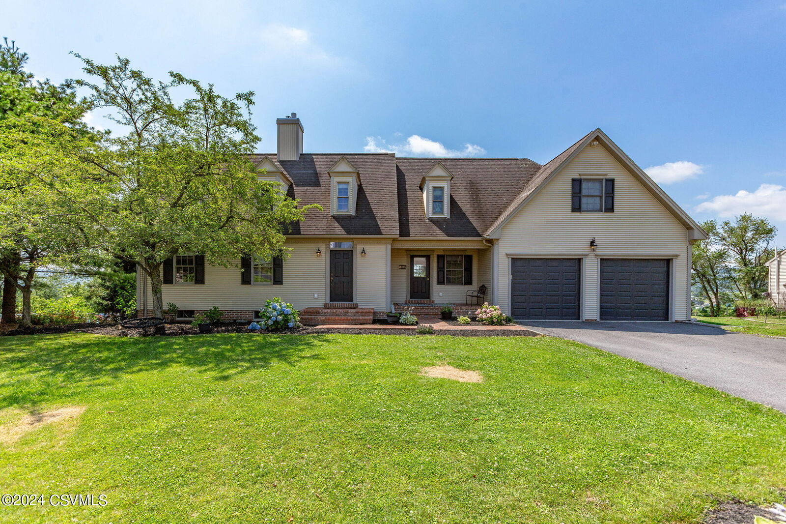 Property Photo: 509 Pinnacle Lane PA 17844