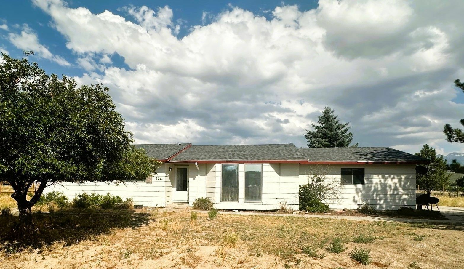 Property Photo: 326 Flora Drive NV 89815