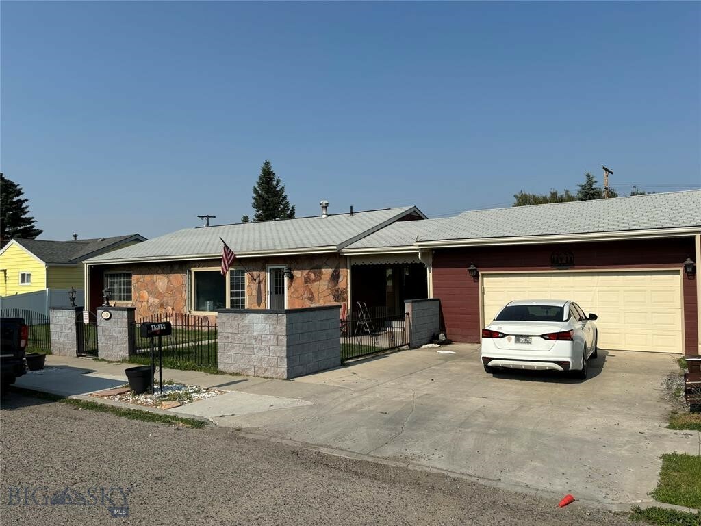 Property Photo:  1919 Porter  MT 59701 