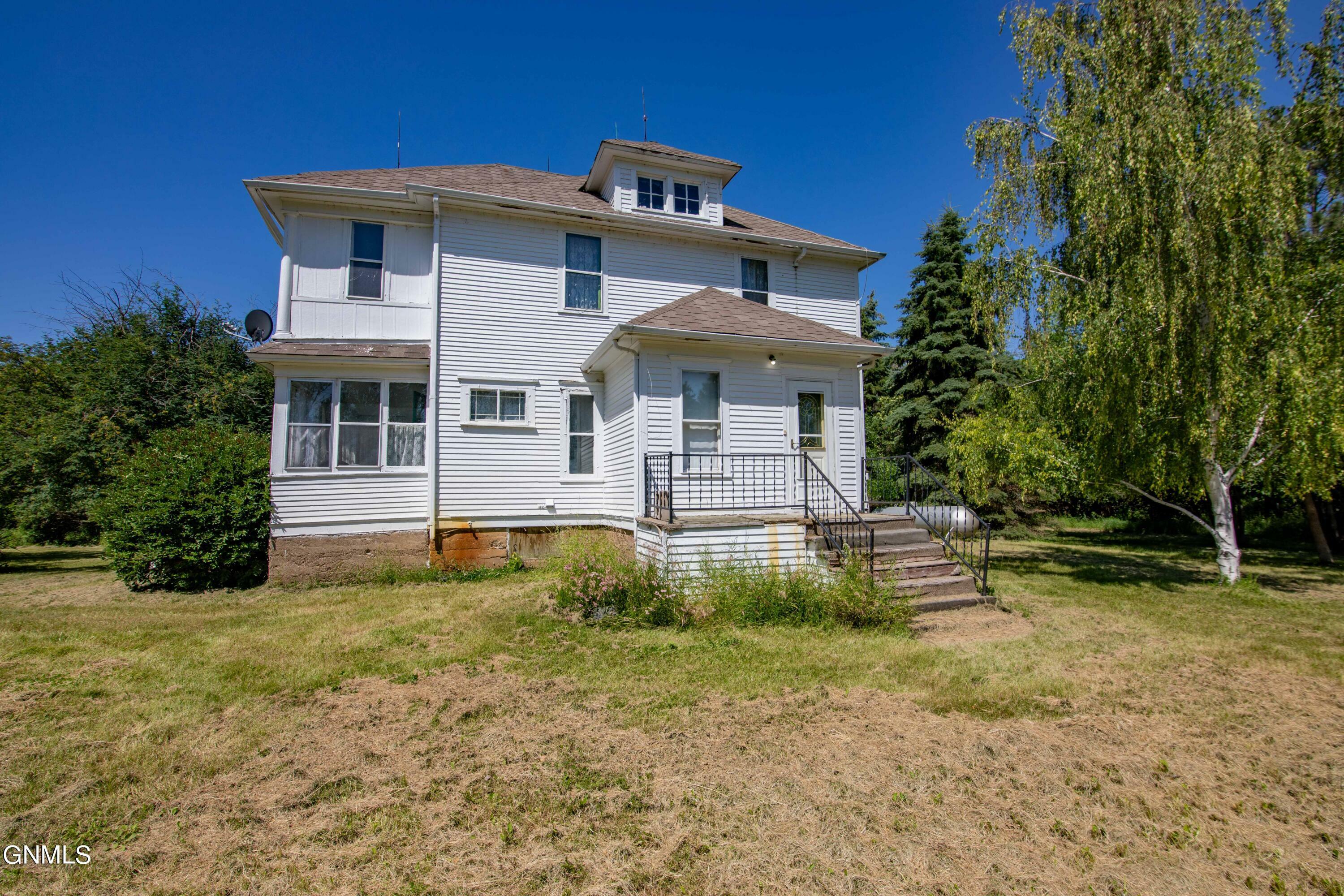 Property Photo:  4445 28th Street NE  ND 58341 