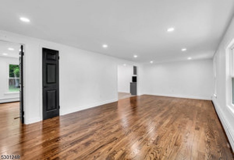 Property Photo:  308 Cook St  NJ 07840 