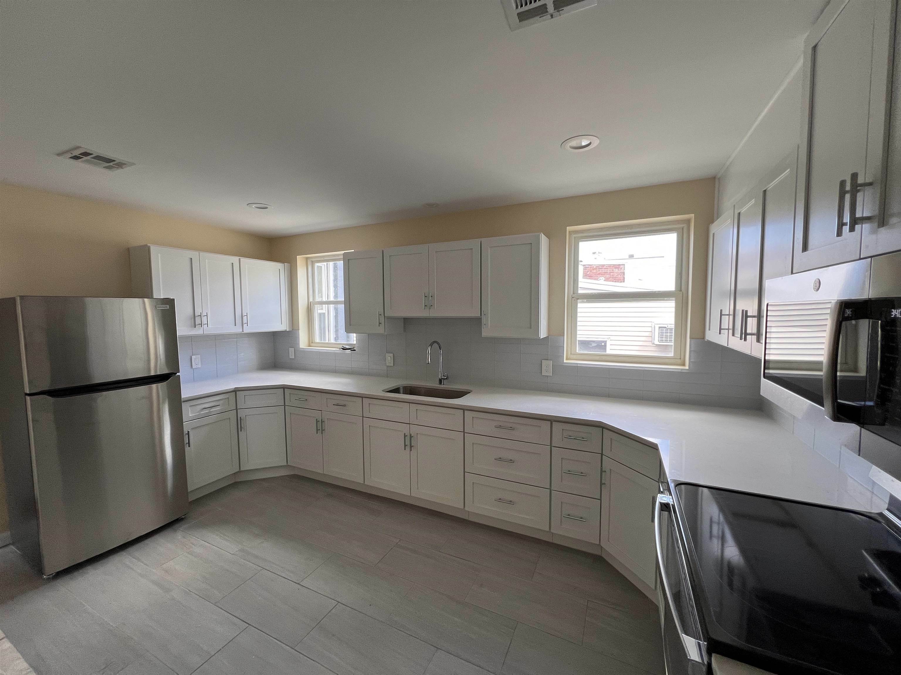 Property Photo:  500 Valley Brook Ave 2F  NJ 07071 