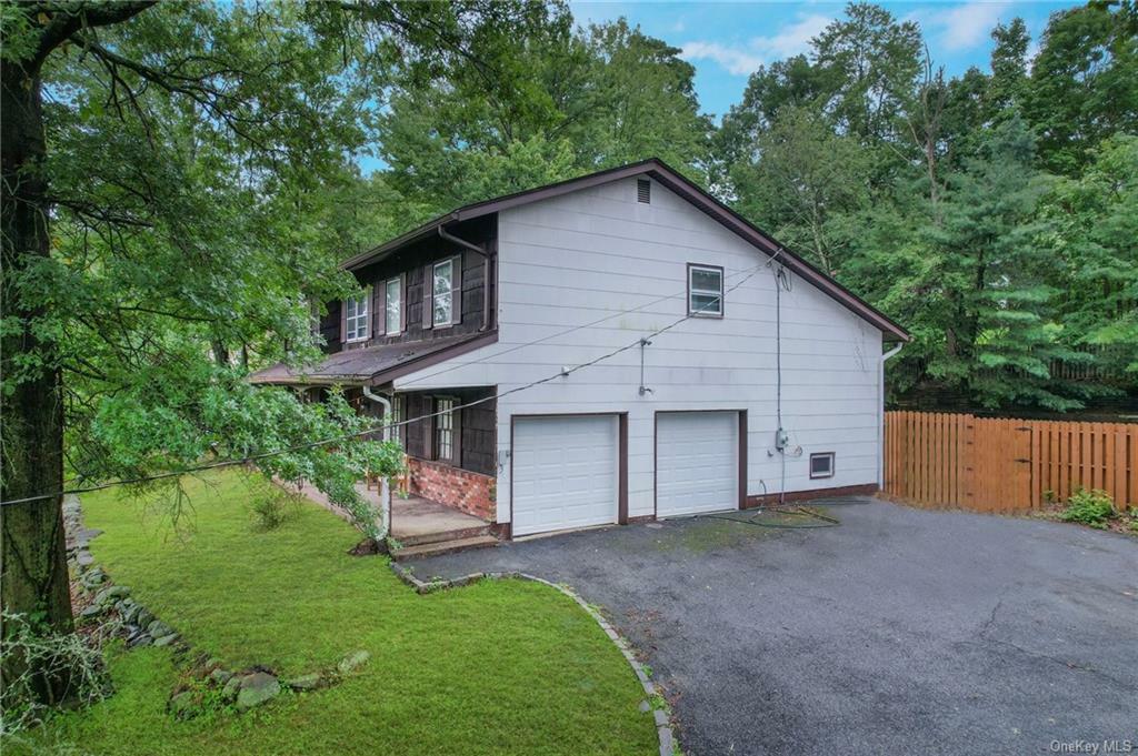 Property Photo:  20 Sunny Ridge Road  NY 10977 