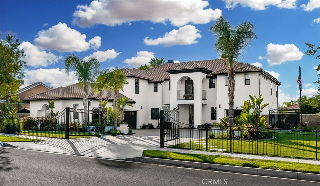 Property Photo: 1245 Cleveland Way CA 92881