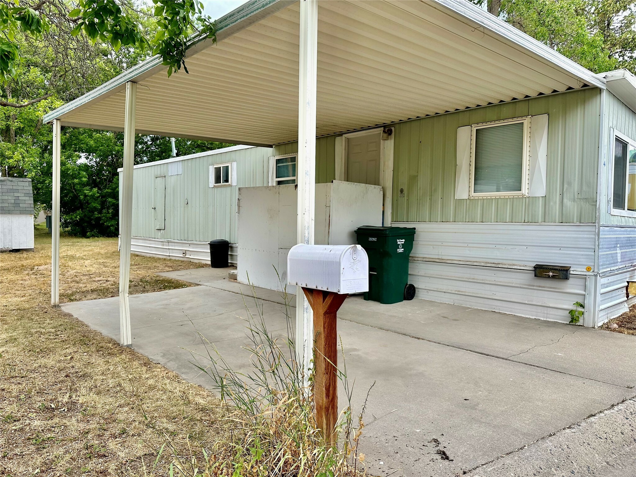 Property Photo:  1805 Joslyn Street 114  MT 59601 