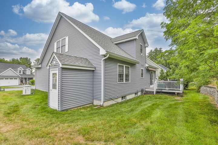 Property Photo:  5 Mulligan Way  NH 03849 