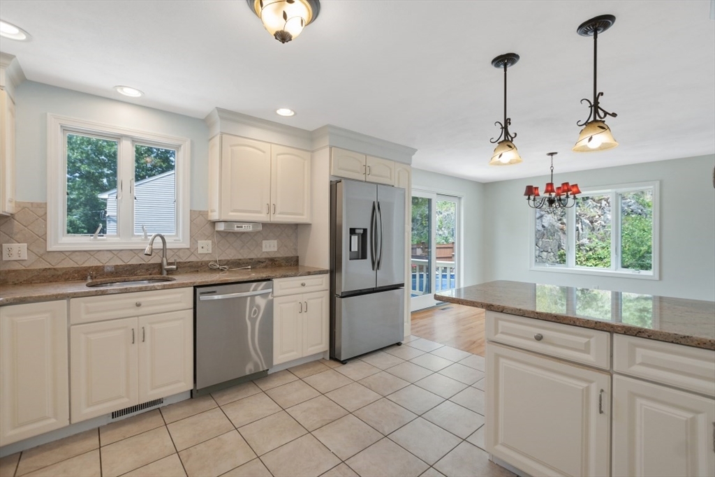 Property Photo: 4 Driftwood Dr MA 01801