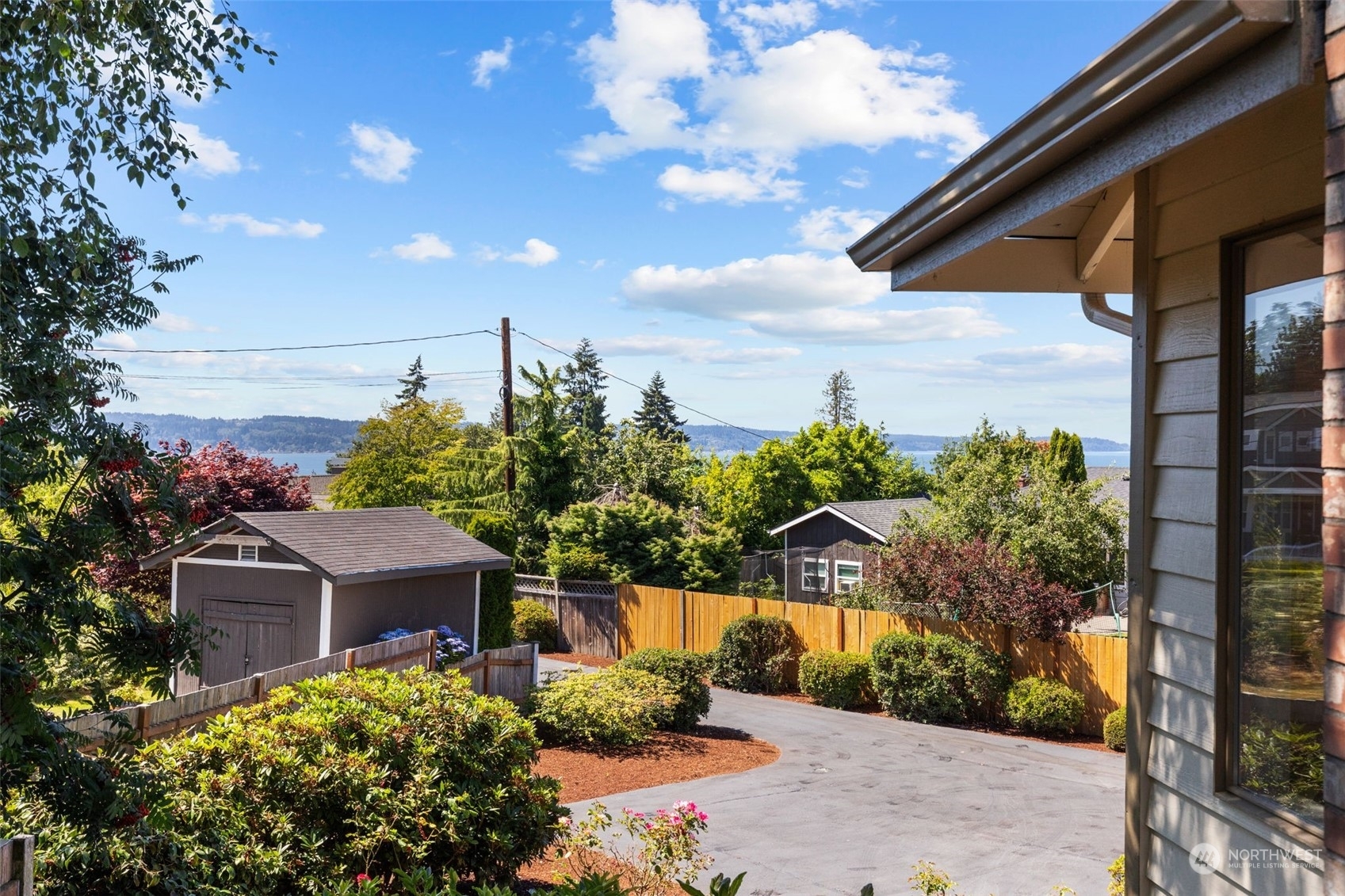 Property Photo:  3715 Upland Avenue  WA 98203 