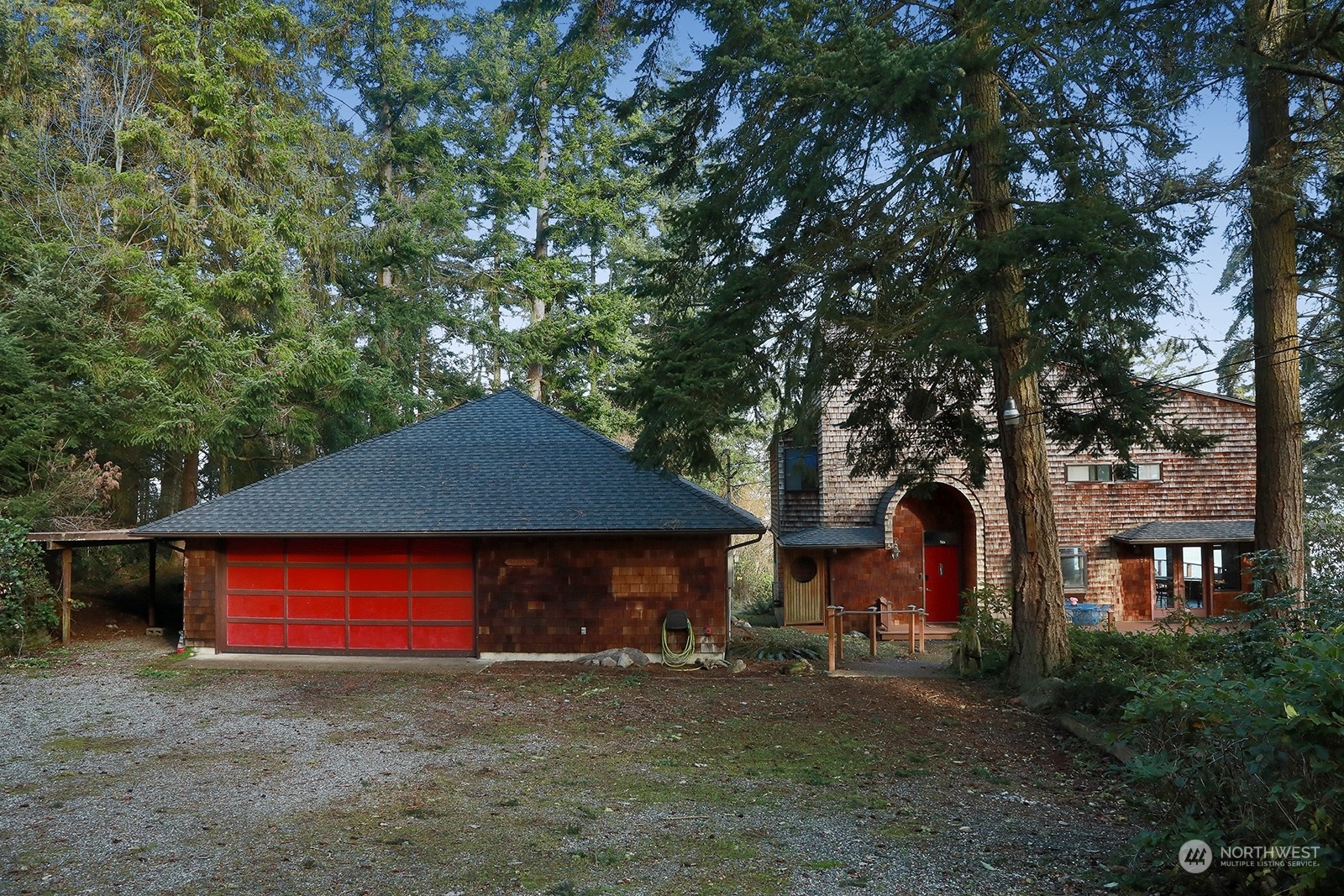 Property Photo:  1007  Trails End Lane  WA 98253 