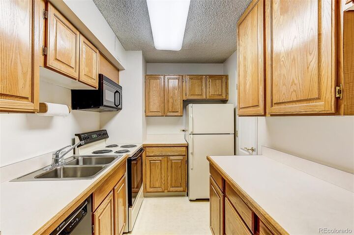 Property Photo: 1020 15th Street 37E CO 80202