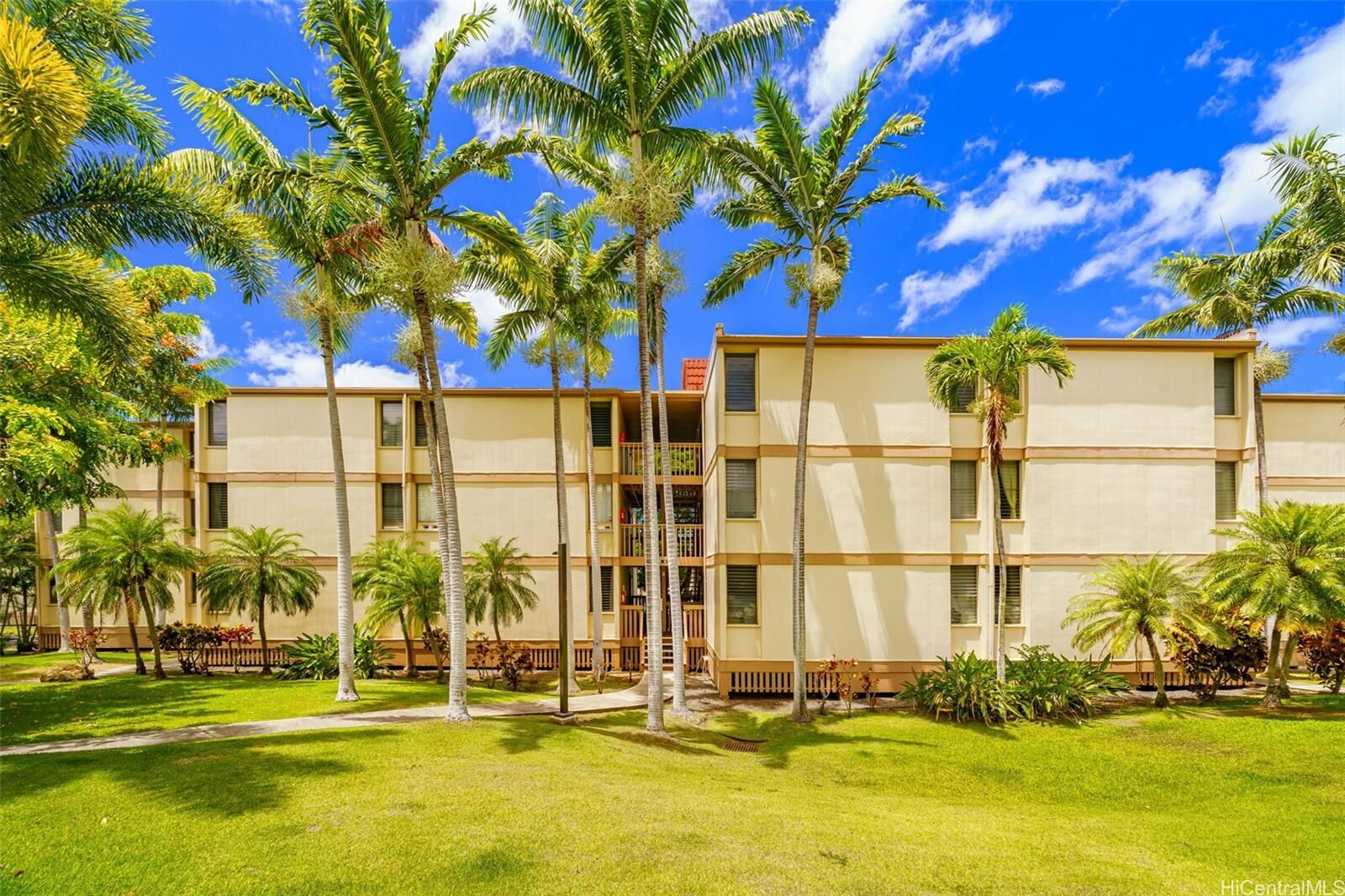 Property Photo:  84-754 Ala Mahiku Street 39A  HI 96792 