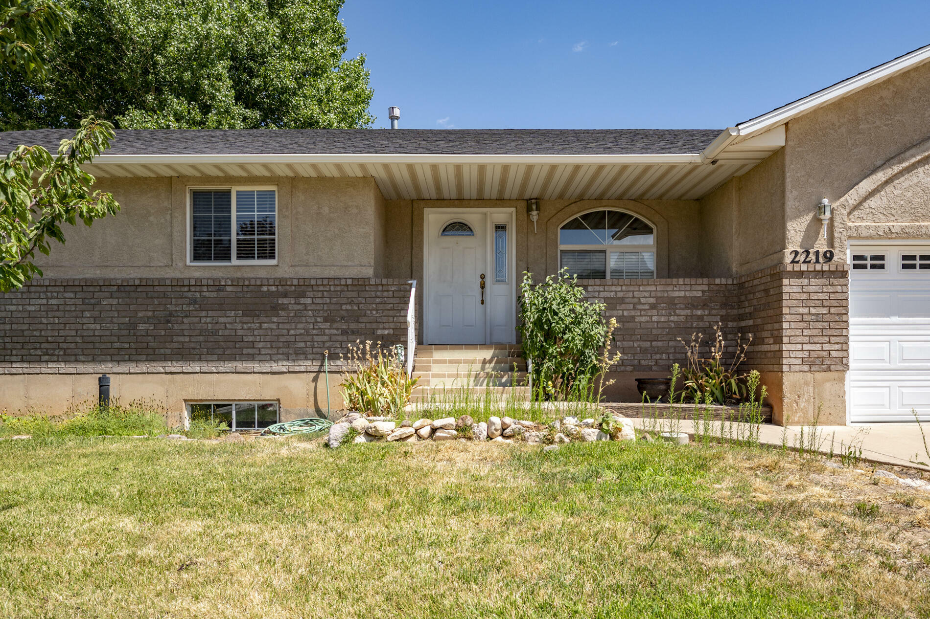 Property Photo:  2219 N Sumack Cir  UT 84721 