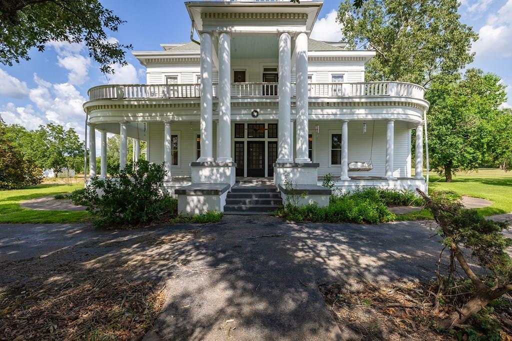 Property Photo:  1860 Old Mill Road  TX 75904 