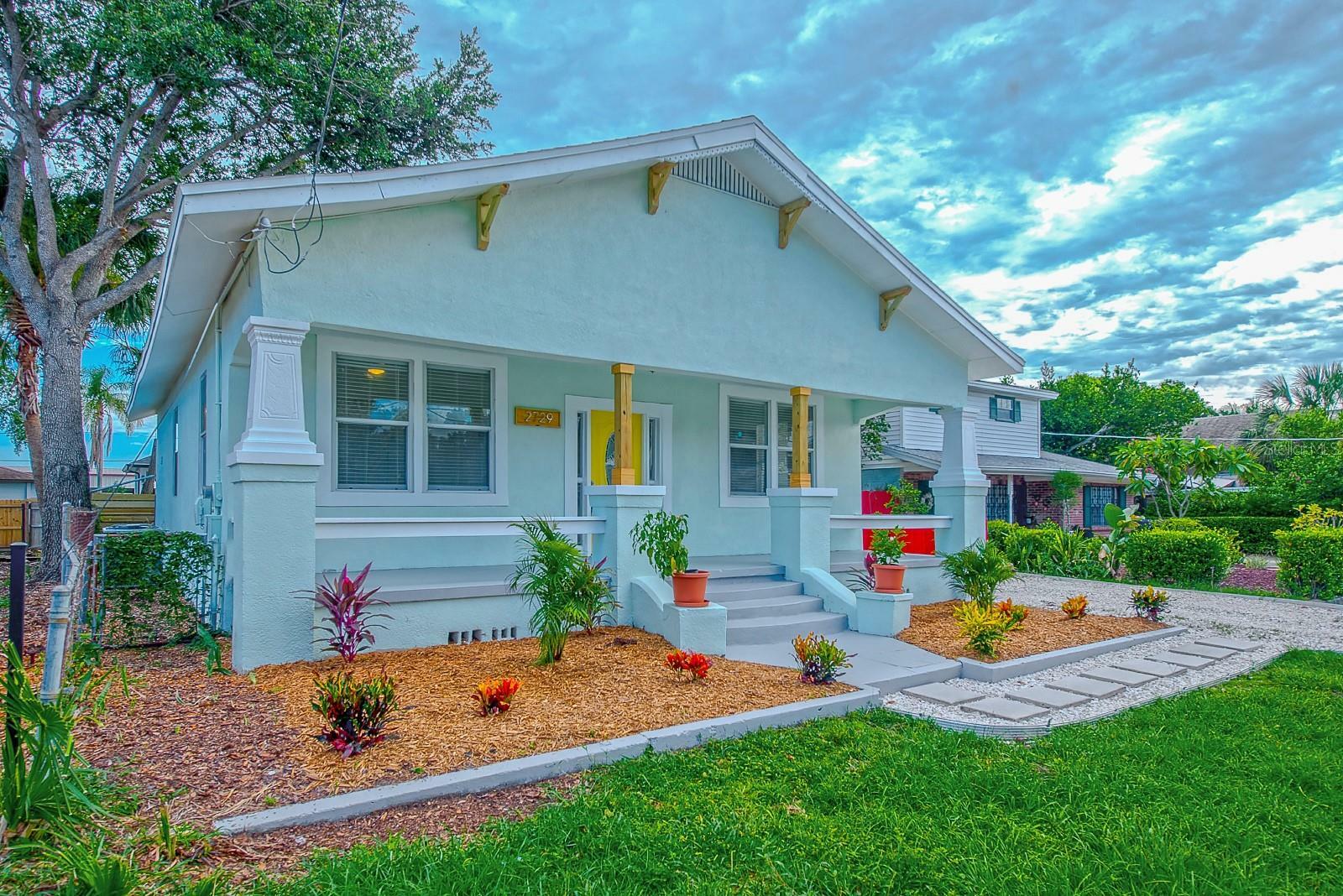 Property Photo:  2729 W Spruce Street  FL 33607 