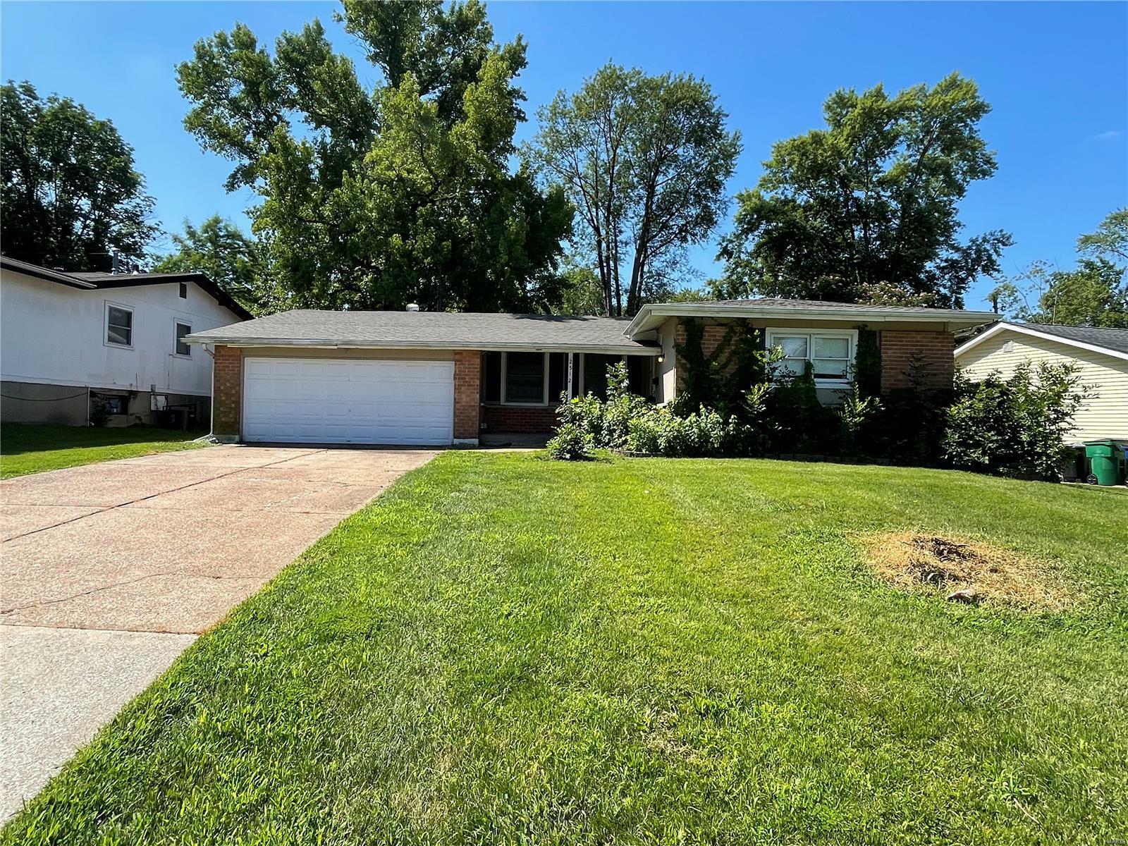 Property Photo:  2512 Dukeland Drive  MO 63136 