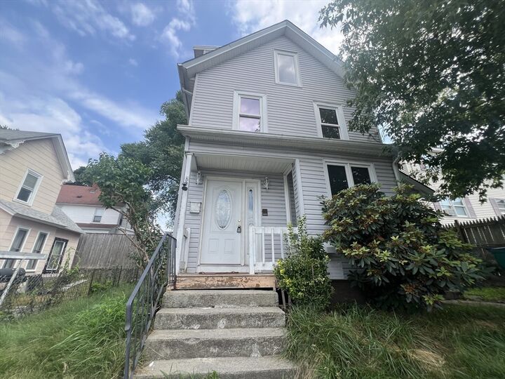 Property Photo:  9 Barclay Street  MA 01851 