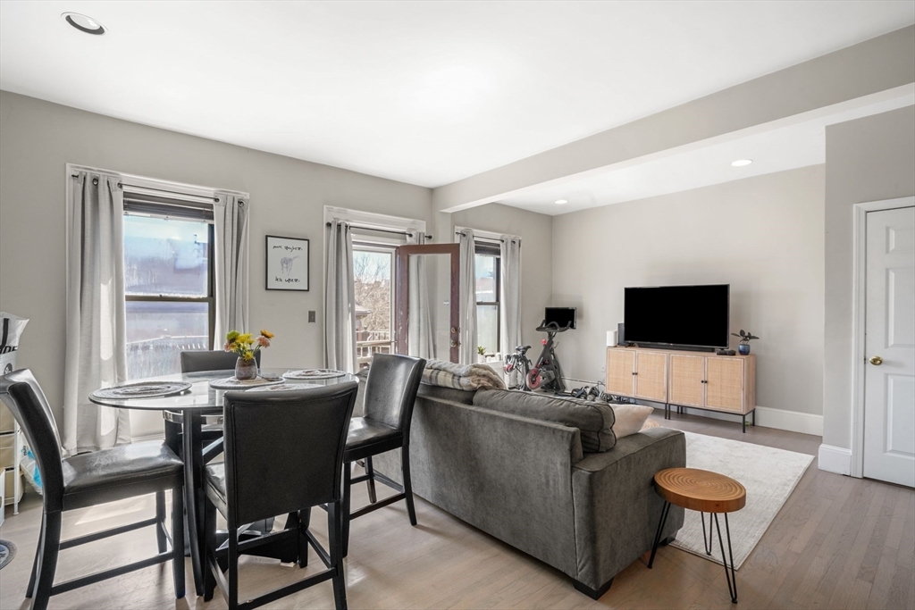 Property Photo: 762 Tremont 5 MA 02118