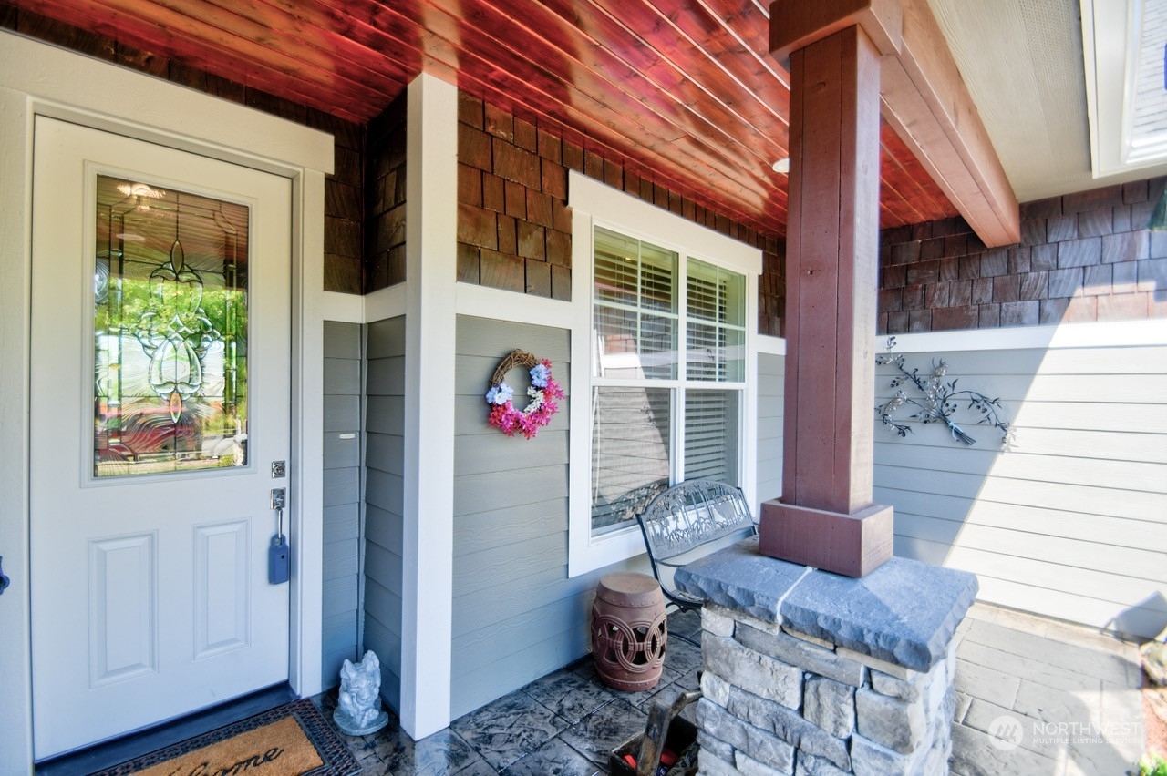 Property Photo:  123 Sequoia Lane  WA 98570 