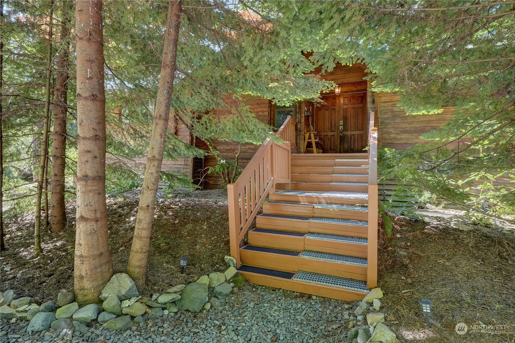 Property Photo:  16108  Crystal River Ranch Road E  WA 98022 