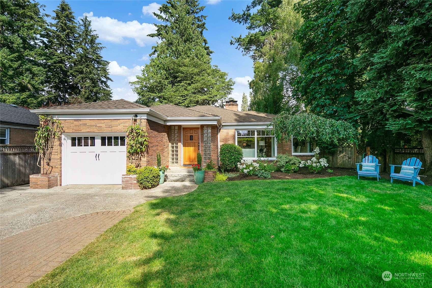 Property Photo:  13508 1st Avenue NW  WA 98177 